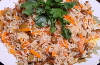 Как приготовить сытный обед для всей семьи? Рис с опятами и томатной пастой.