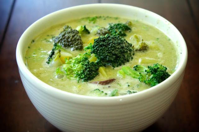 Как приготовить сливочный суп из брокколи, который будет бороться против рака!